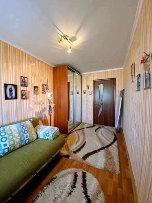 3 кімн.Продаж.Ціна:25 600$.Вул.2а Залізнична,б.22А,Пов.2/3;65/41/12м2