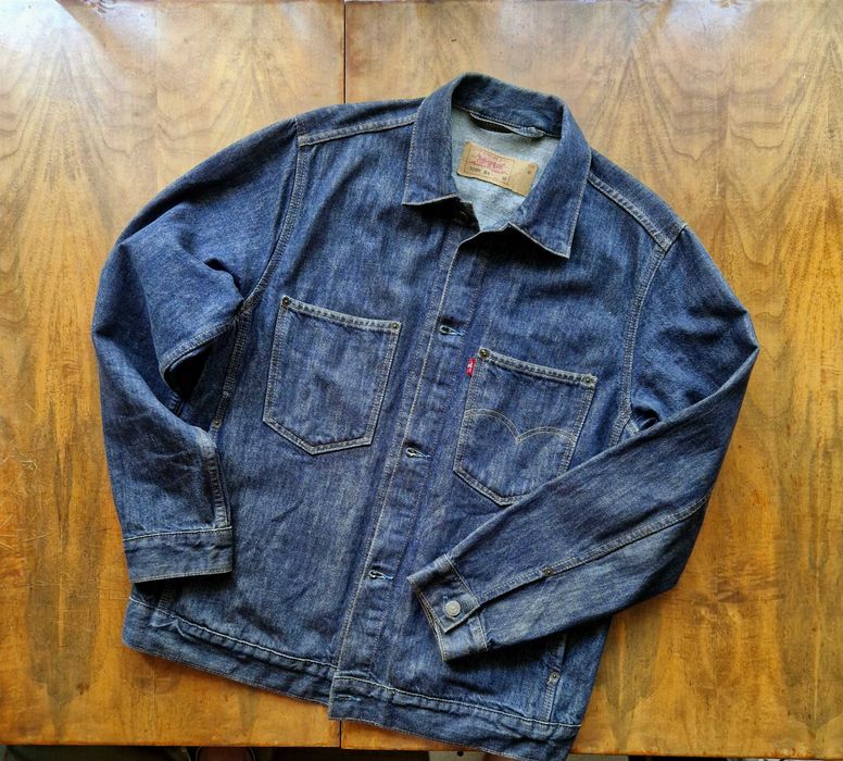 Куртка джинсовая (Levis) размер М.