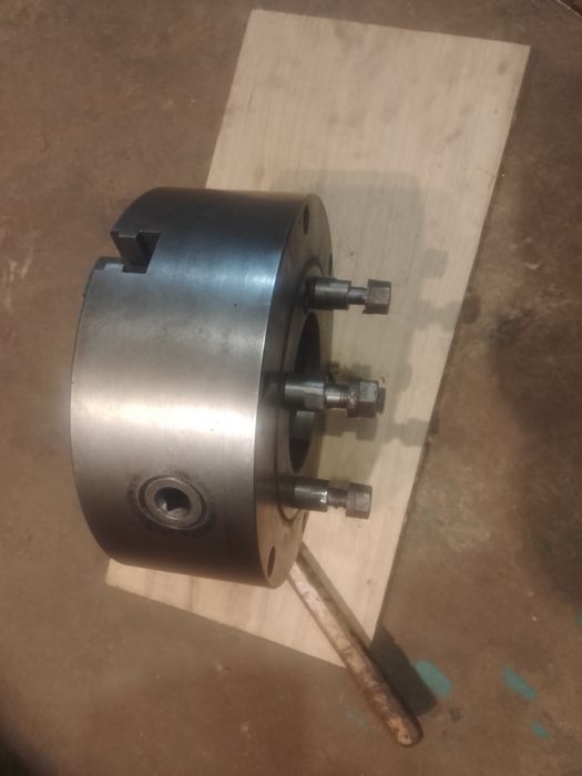 Патрон до токарного 250