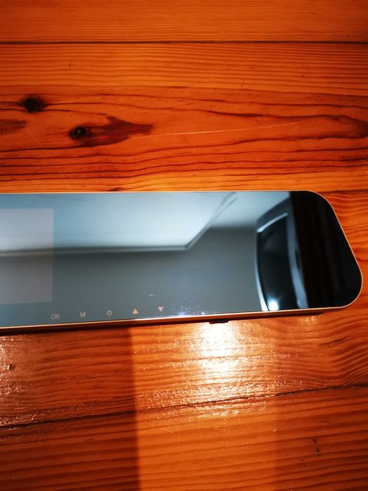 Espelho retrovisor com ecrã