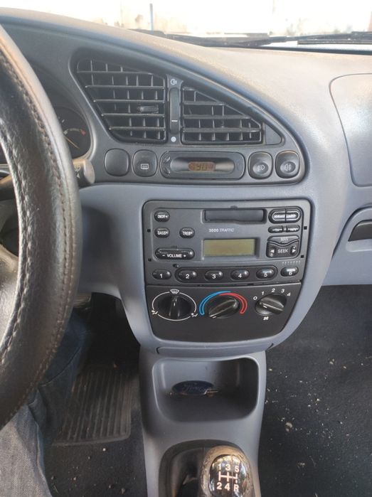 Ford fiesta 1998