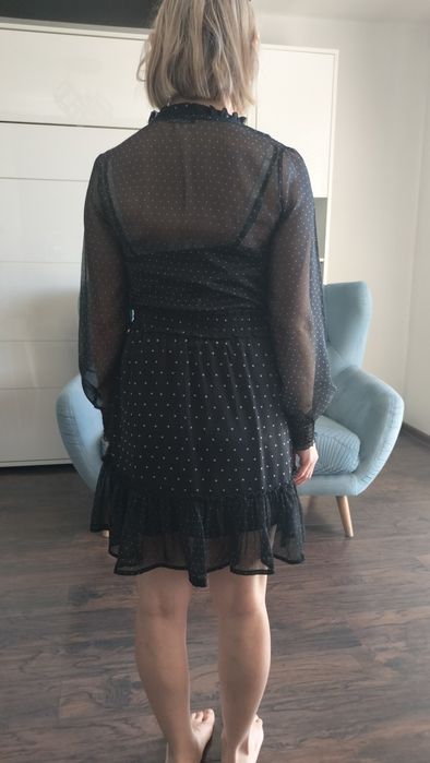 Sukienka Cropp XS czarna w kropki