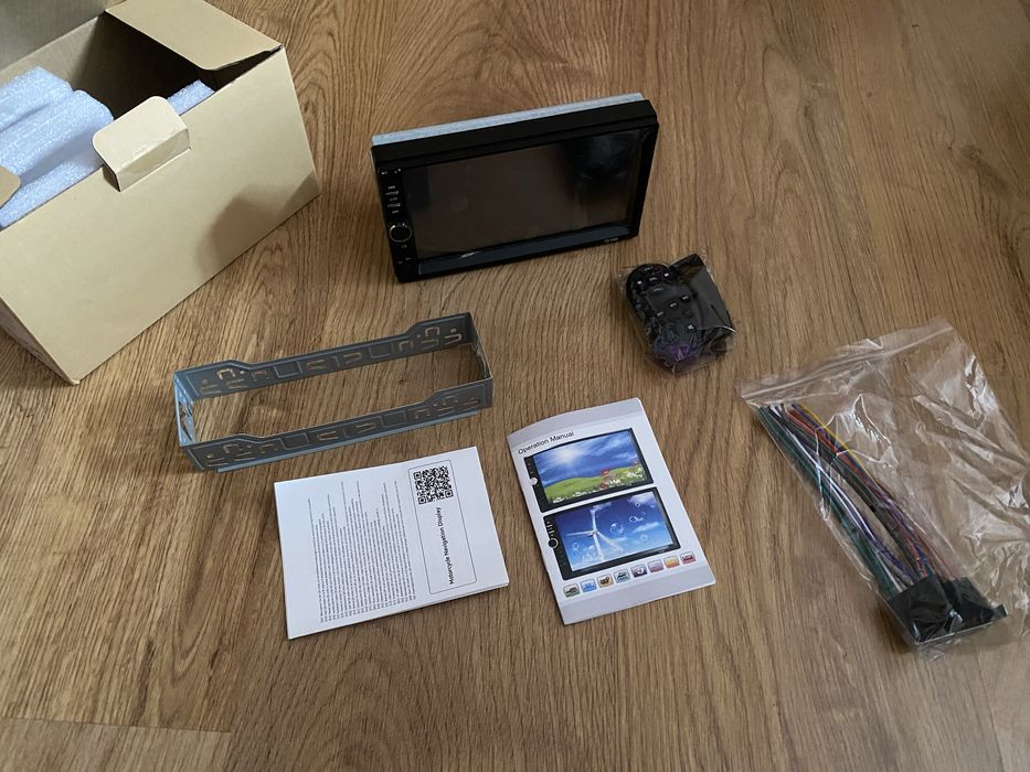 Автомагнітола 1din-великий екран, підтримка камери і смартфону - дешев