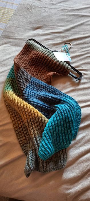 Cachecóis feitos à mão LINDOS!