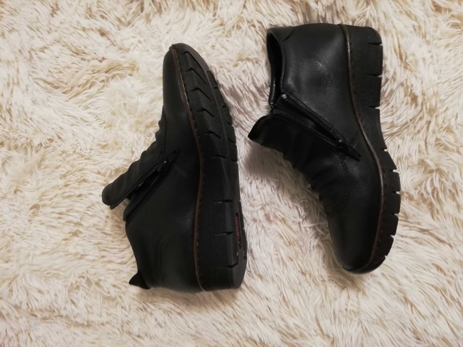 damskie półbuty Rieker 38 skóra ocieplane wełną byty Rieker 38 wełna