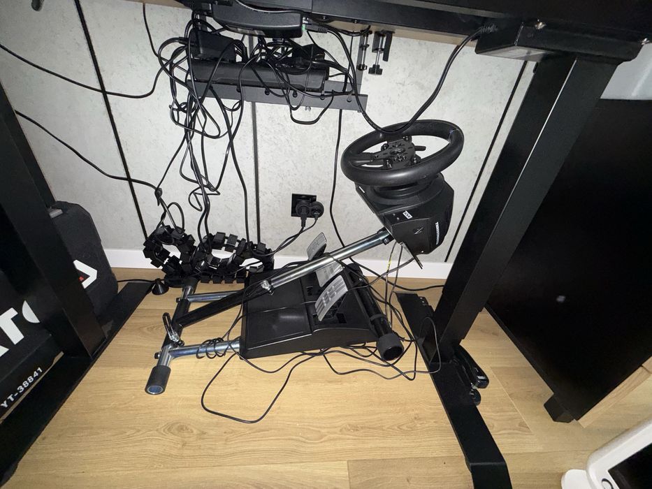 Komplety Zestaw: Kierownica Thrustmaster T300 RS GT Edition + Wheel Stand Pro - Jak Nowy