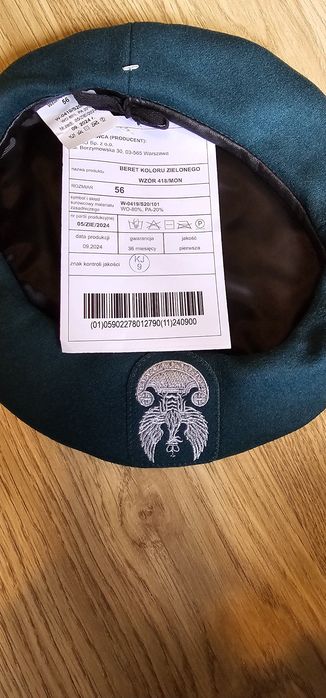 Beret koloru zielonego wzór 418/MON
