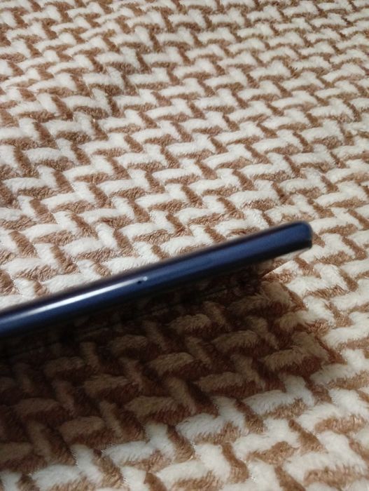 Телефон Redmi note 9.