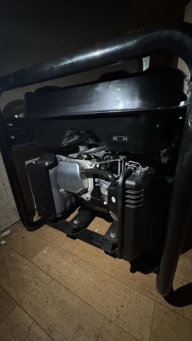 Інверторний бензиновий генератор Dnipro-M GX-30I