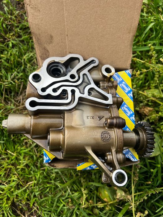 Насос на VW Passat 1.8 TSI