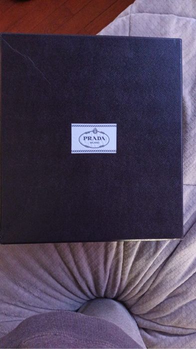 Mala Prada com brilhantes original com todos os acessorios