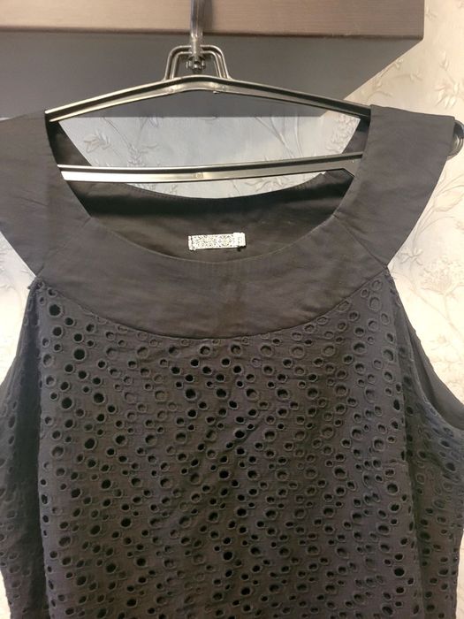 Продам женские платья