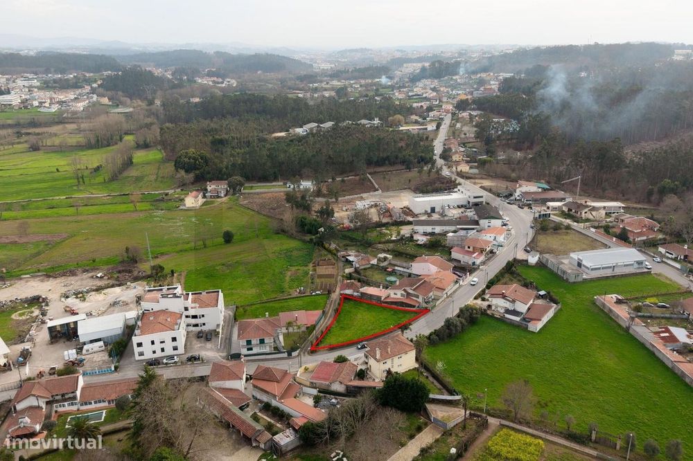 Excelente Terreno com viabilidade para construção – Santa Maria da Fei — Milheirós de Poiares, Aveiro