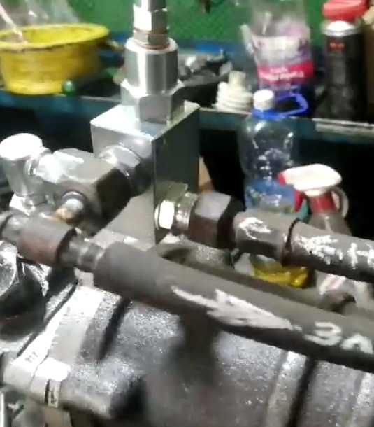 Клапан  ГУР    ЗіЛ  - 130