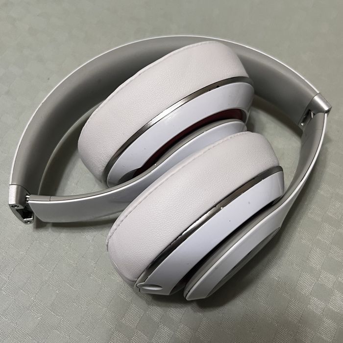 Beats Studio Wireless branco em perfeito estado
