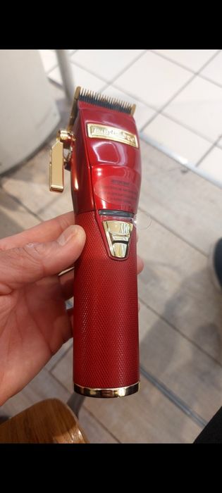 Máquina de cortar cabelo BABYLISS PRO