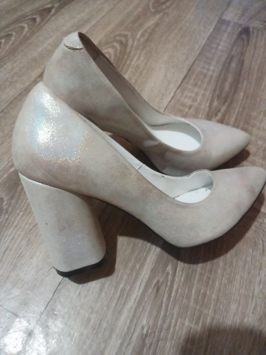Продам туфлі в гарному стані один раз вдягала