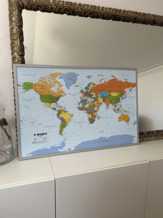 Mapa com moldura madeira 60x90cm