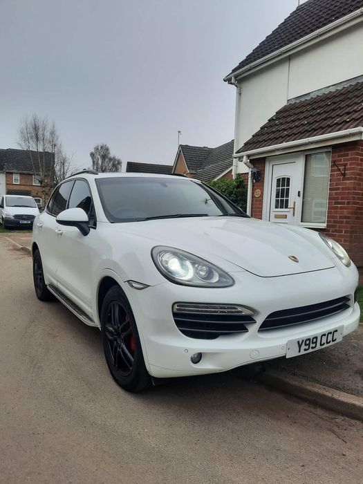 Anglik 2011 Porsche Cayenne 3.0 d