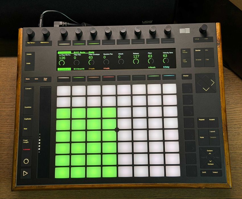 Ableton Push 2 + drewniany statyw + case UDG