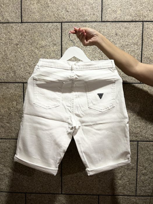 Calções brancos Guess