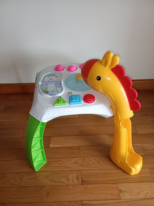 Mesa de atividades para bebé/criança