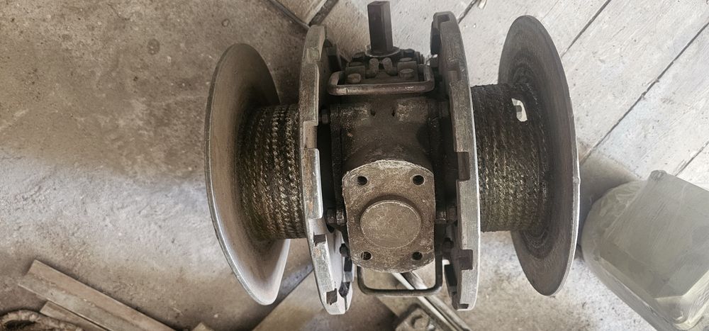 Лебёдка 3т Два барабана