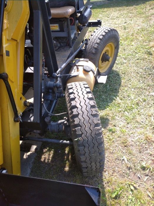 Повнокерований міні погрузчик