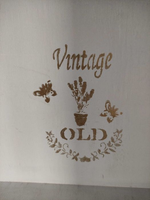 Móvel vintage, recuperado.