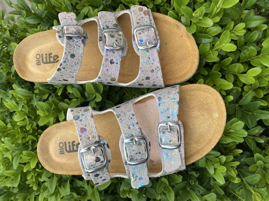 Продам шльопанці на дівчинку