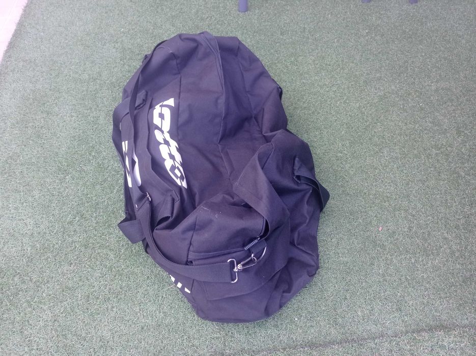 sacos de viagem como novos