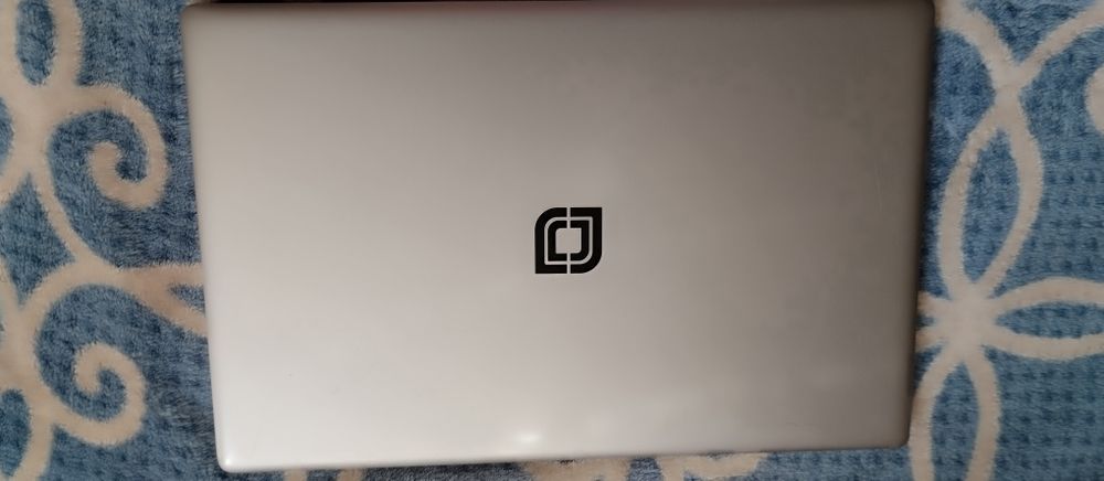 Продам ноутбук  срочно продам