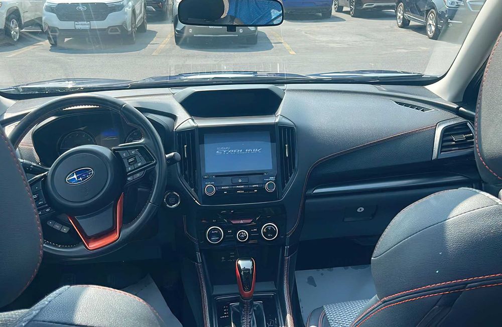 Subaru Forester      2022