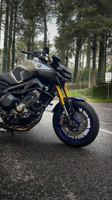 Yamaha MT 09 SP 2018 (Brembo / QuickShift) em excelente estado.