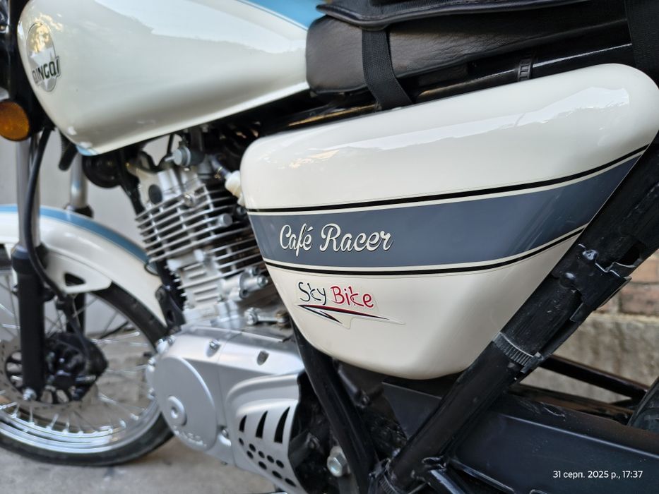 Qingqi Cafe Racer 200