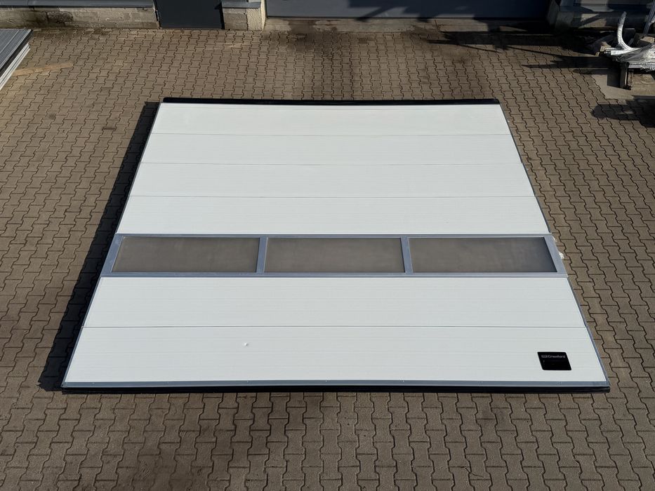 Brama 450 x 435 panelowa segmentowa garażowa przemysłowa rolowana