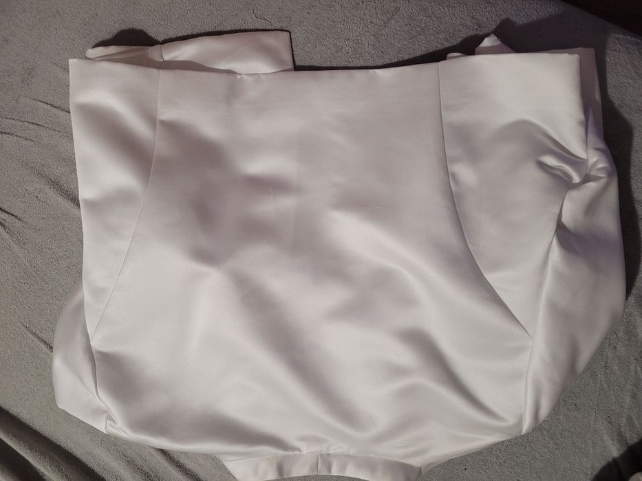 Suknia ślubna biała