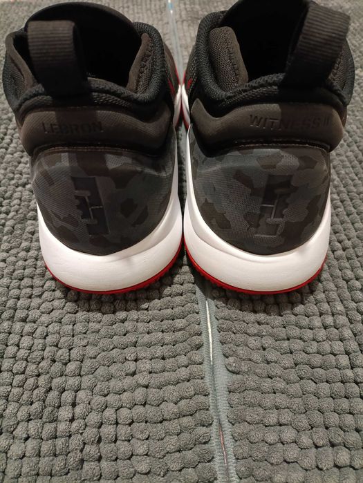 Баскетбольні кросівки Nike LeBron Zoom Witness II, 48.5 розмір.