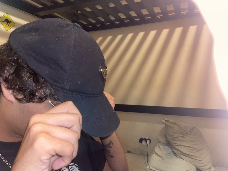Boné da prada novo