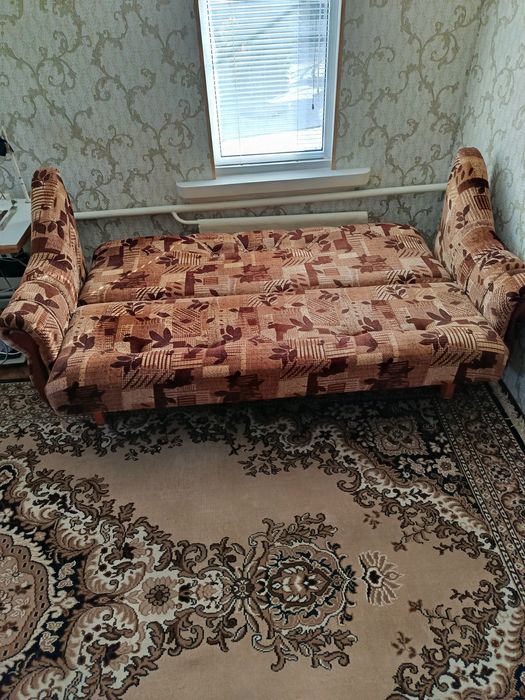 Продам диван и кресла