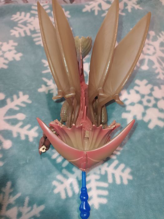 Дракон Грозокрил і Валка