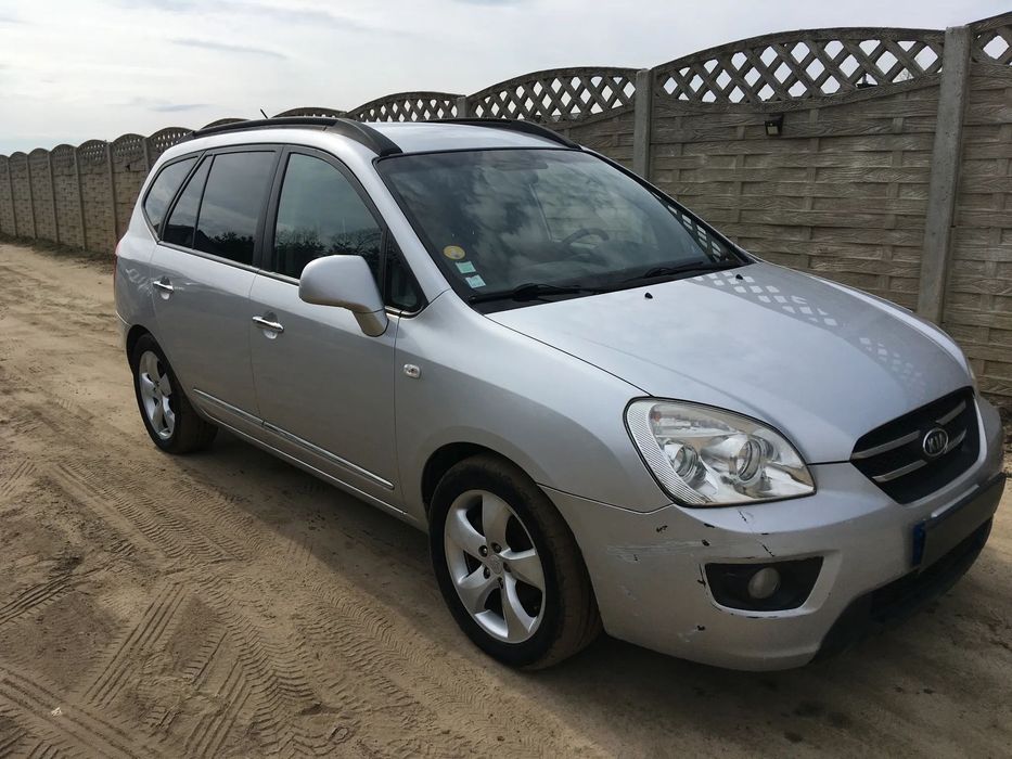 Kia Carens