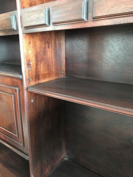 Móvel / estante de madeira maciça