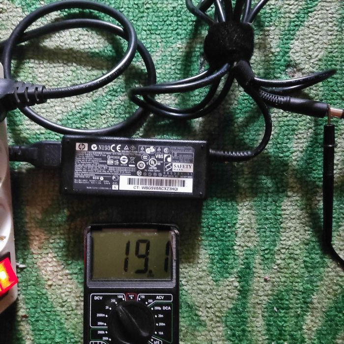 Блок питания живлення для ноутбука HP на 65 та 90Вт