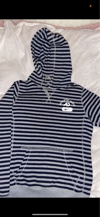 szaro-czarna bluza nike