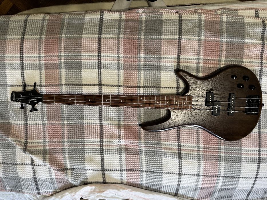 Ibanez GSR 200B (Бас гітара)