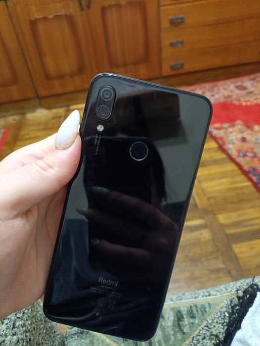 Продам телефон Xiaomi Redmi Note 7
