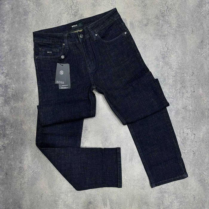 Не терті чолвоічі джисни Hugo Boss