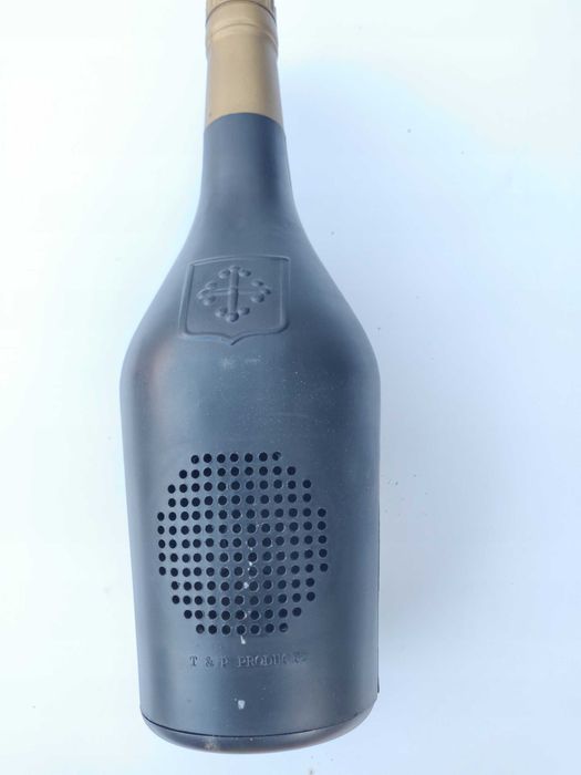 Radio bateryjne AM przenośne z USA - BUTELKA Camus koniak