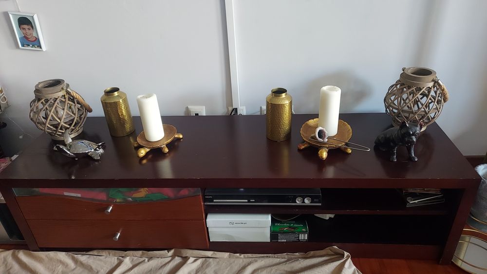 Aparador de tv impecavel
